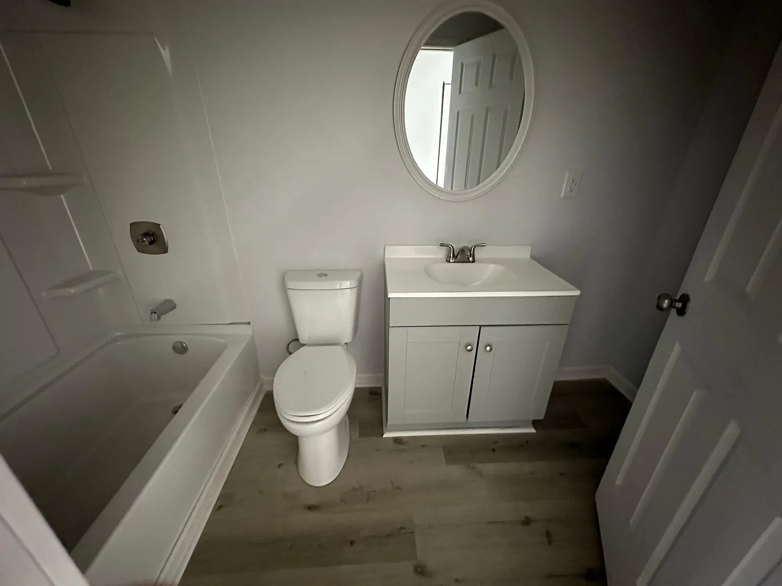 3 bed, 1053 sqft, $1,200 — Photo 2