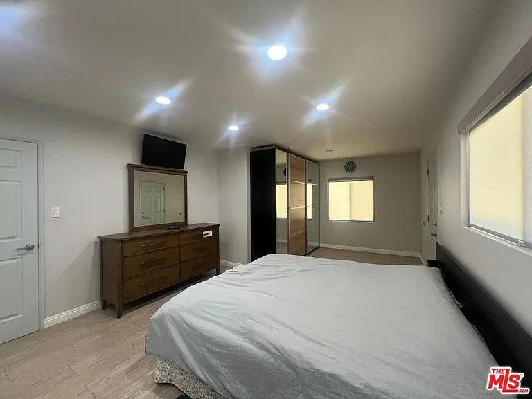 5059 Catalon Ave — Photo 23