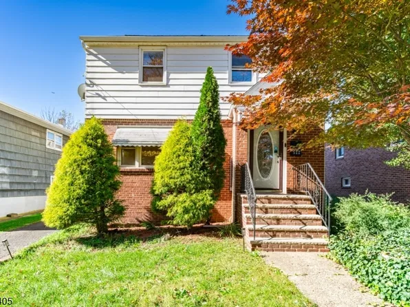 522 Thompson Ave, Roselle Boro, NJ 07203