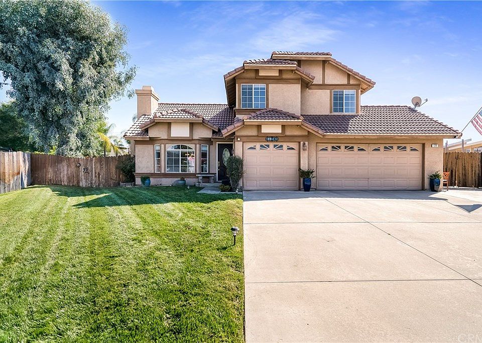 1st image of 174 Vista Ln