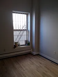 Rented by Robin D Plummer, LREB