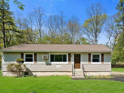 5 Park Lane, Middle Island, NY, 11953