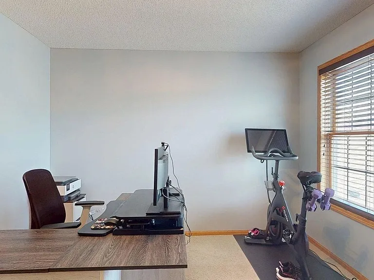 3057 Venice Ln NW — Photo 34