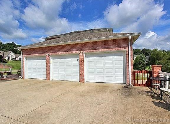4th image of 806 Caribou Ct
