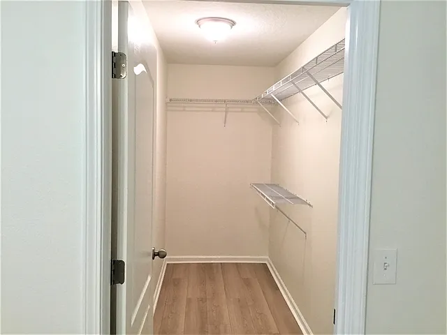 105 Flower Of Scotland Ave — Photo 10