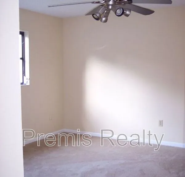 1281 Stony Brook Ln — Photo 2