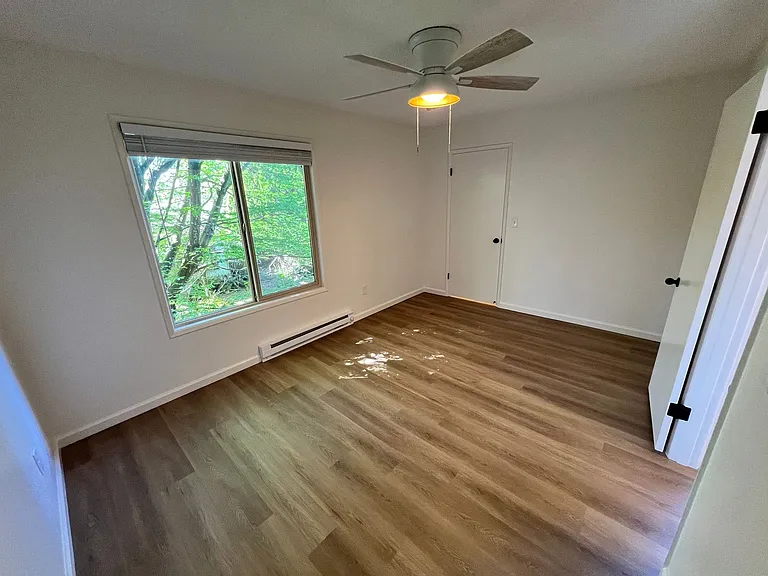The Clairmont — Photo 19