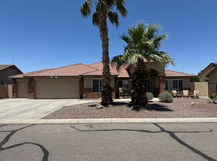 3686 E Meadow Land Dr, San Tan Valley, AZ 85140