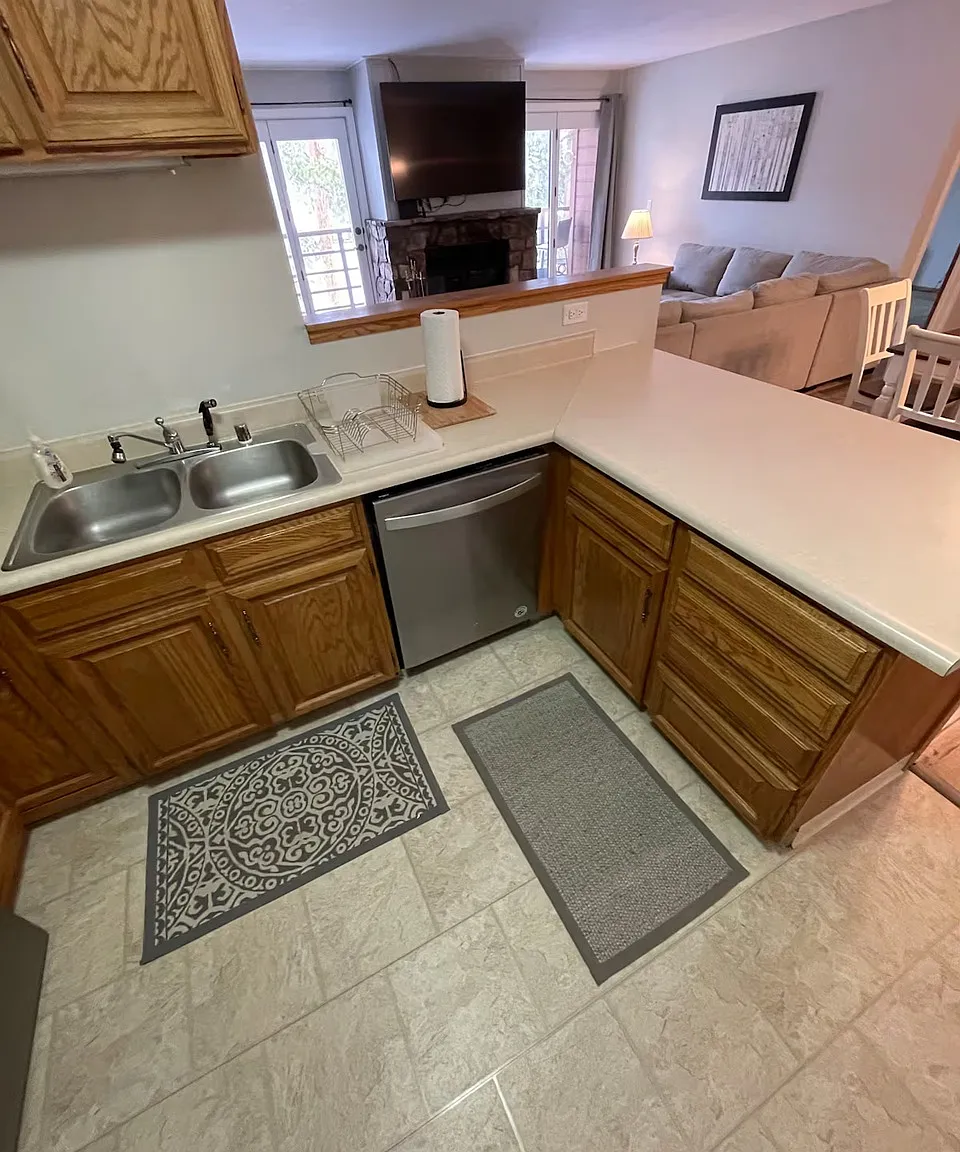 2 bed, 956 sqft, $3,500 — Photo 4