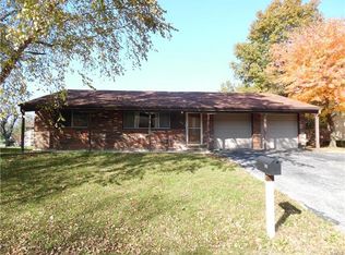 217 Country Meadow Ln, Belleville, IL