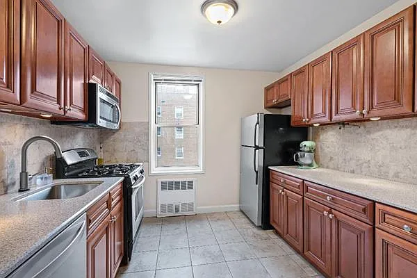 Sold by Argo Residential | media 34