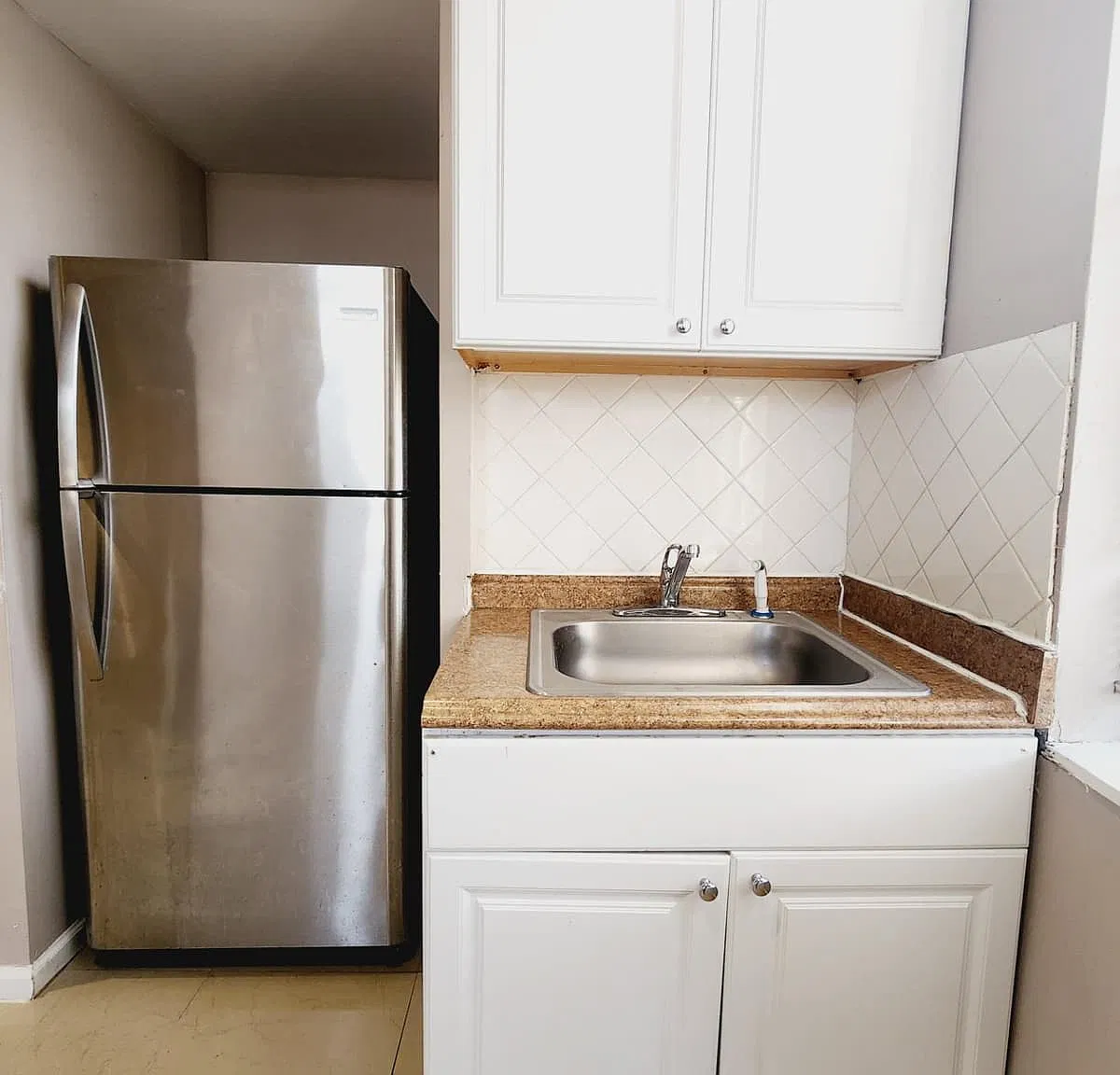 2 bed, 1000 sqft, $2,200 — Photo 3