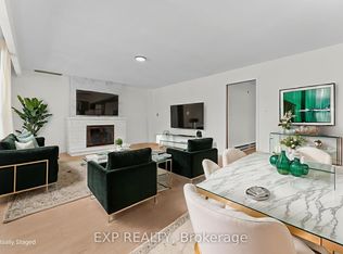1558 Queen St E Unit 1, Toronto, ON M4L 1E8