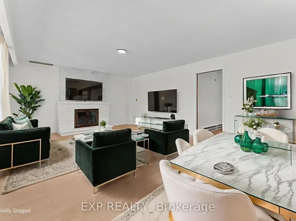 1558 Queen St E Unit 1, Toronto, ON M4L 1E8