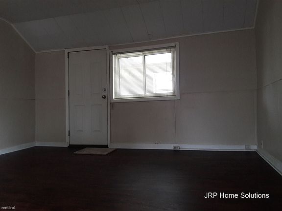 Living Room 4