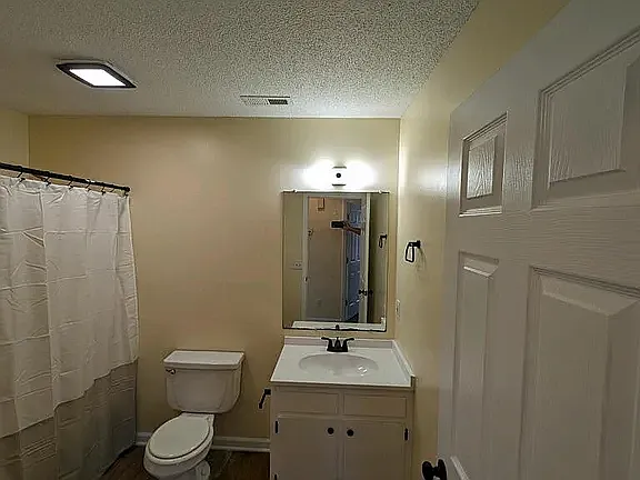427 Elmira St #B — Photo 7