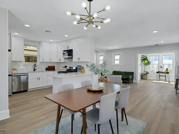 256 Ellery Ave, Newark City, NJ 07106