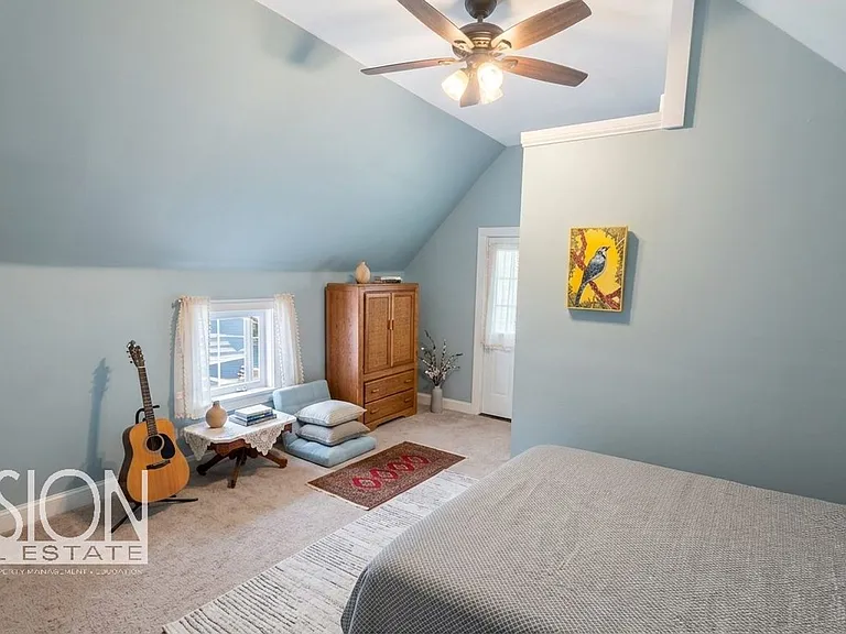 282 Ethan Allen Pkwy #1 — Photo 32