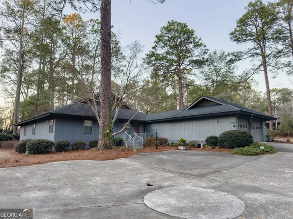 935 Odom St, Millen, GA 30442