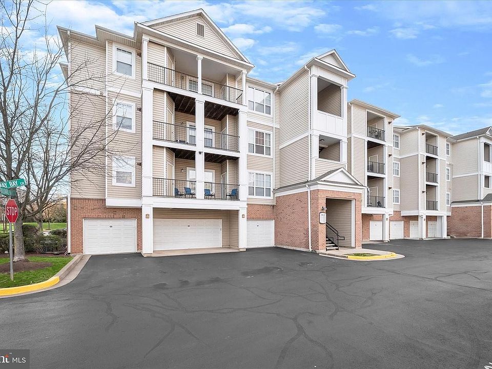1st image of 19620 Galway Bay Cir APT 302