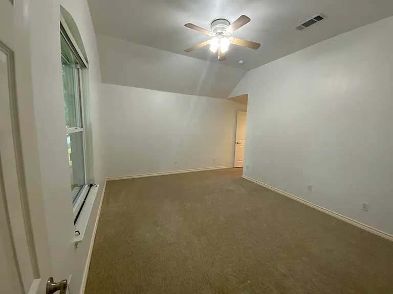 1923 Timber Ridge Dr — Photo 34