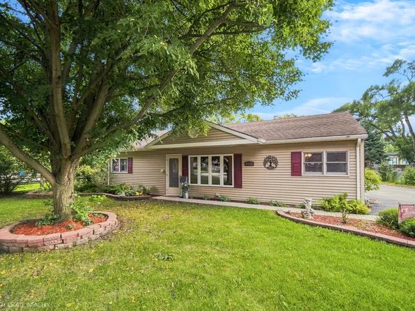 7411 W 109th Pl, Worth, IL 60482
