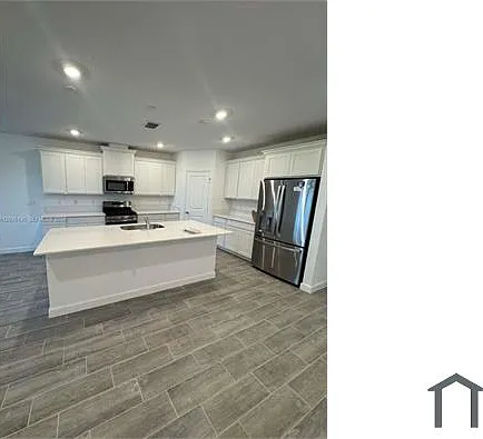 4 bed, $4,250 — Photo 3