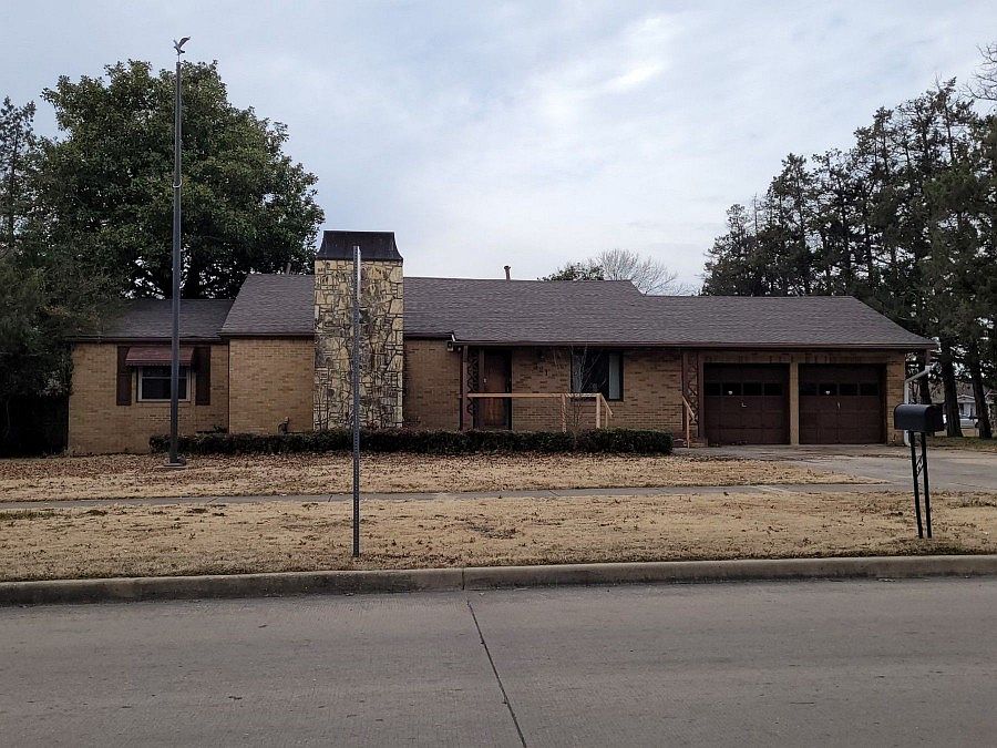 1st image of 321 N Seminole Ave