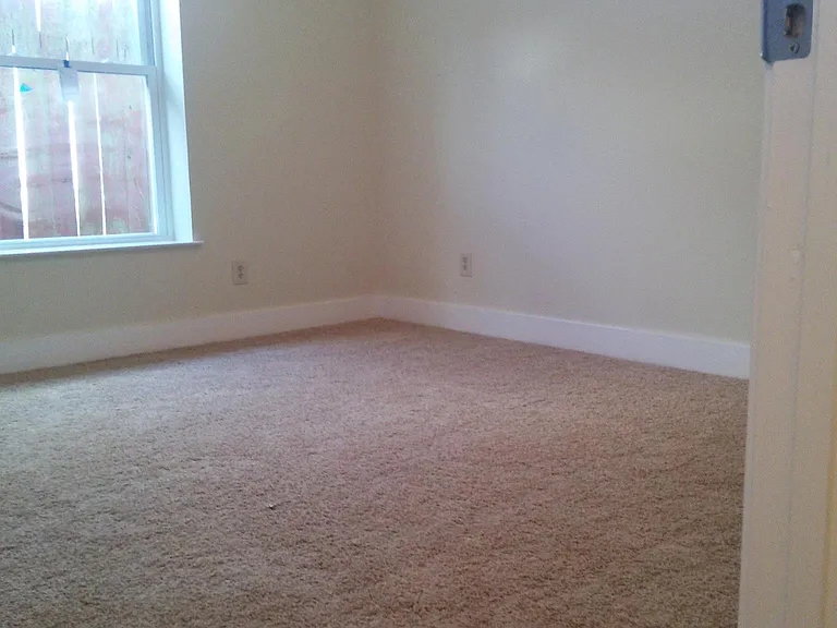 317 Parker St — Photo 18