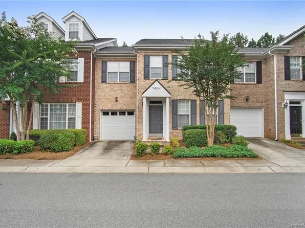 14531 Adair Manor Ct, Charlotte, NC 28277