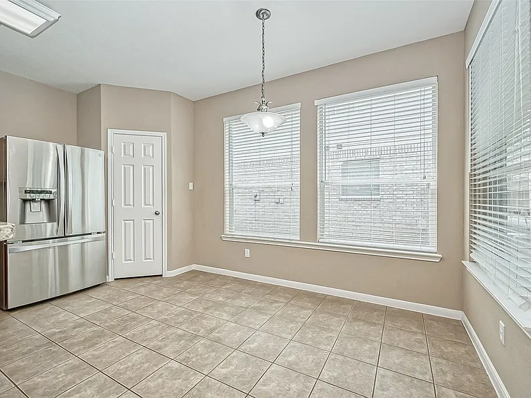 2218 Falcon Knoll Ln — Photo 19