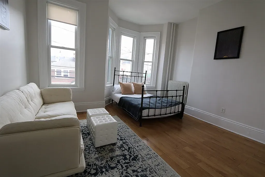2 bed, 1000 sqft, $2,800 — Photo 4