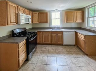 28 E Main St, Flemington, NJ 08822