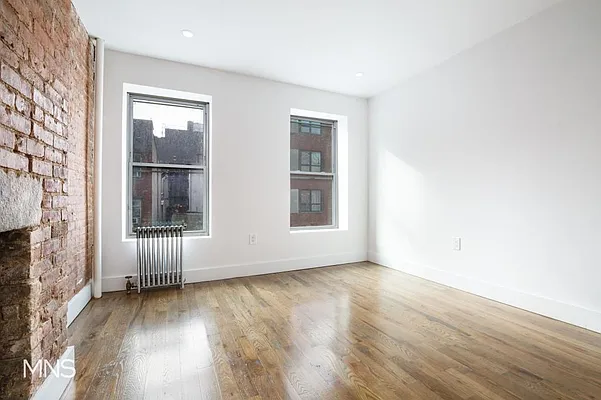 Rented by MNS Marketing | media 39