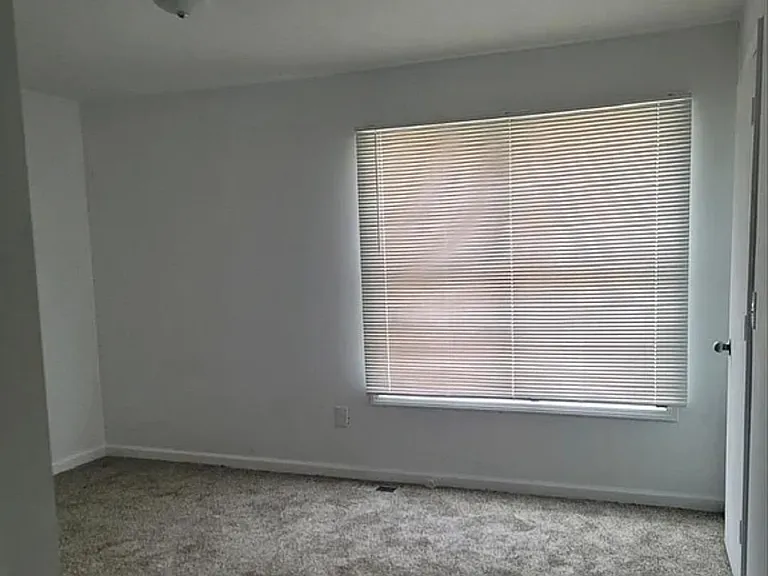 347 Grant Ave #1 — Photo 11
