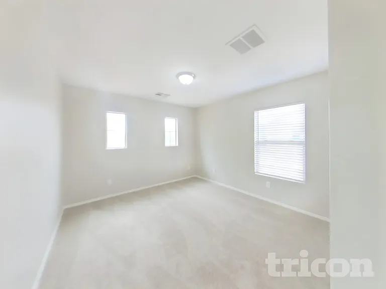 4930 E Del Rio Dr — Photo 16