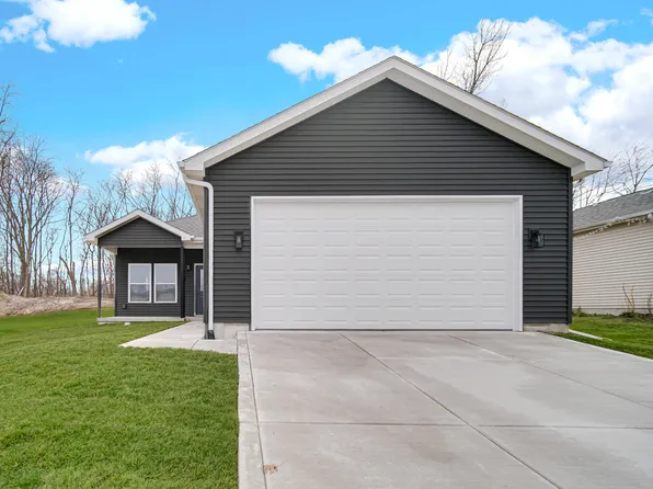 3933 Riverdale Ave, Lake Station, IN 46405