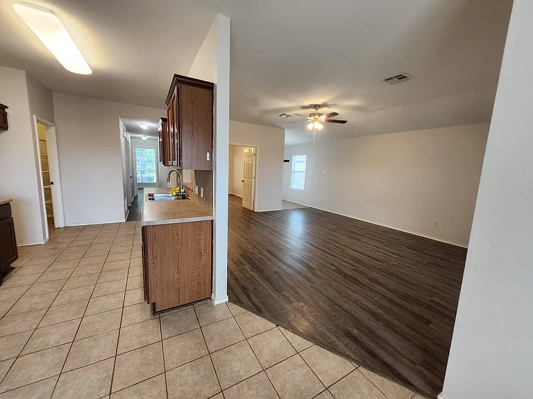 3229 Corrigan Ln — Photo 8
