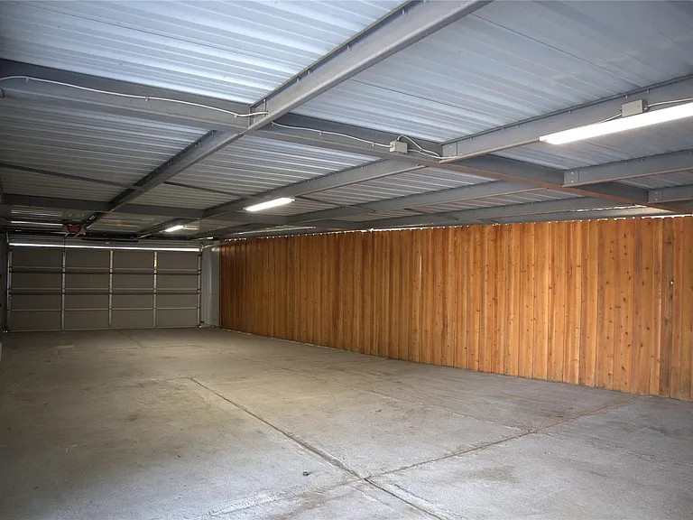10203 Huntington Way Dr — Photo 22