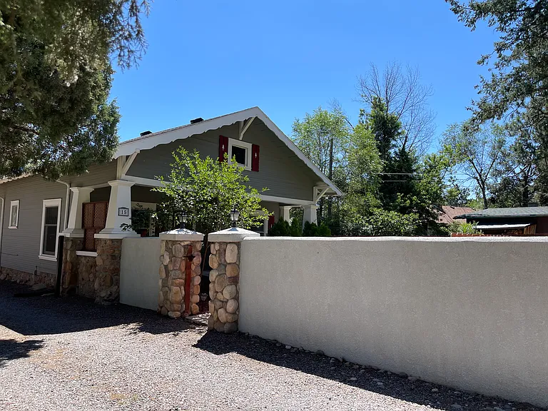 15 Wolfe Ave — Photo 41