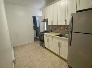 614 67th St APT 1F, Brooklyn, NY 11220