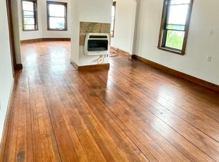 518 Coggeshall St #3, New Bedford, MA 02746