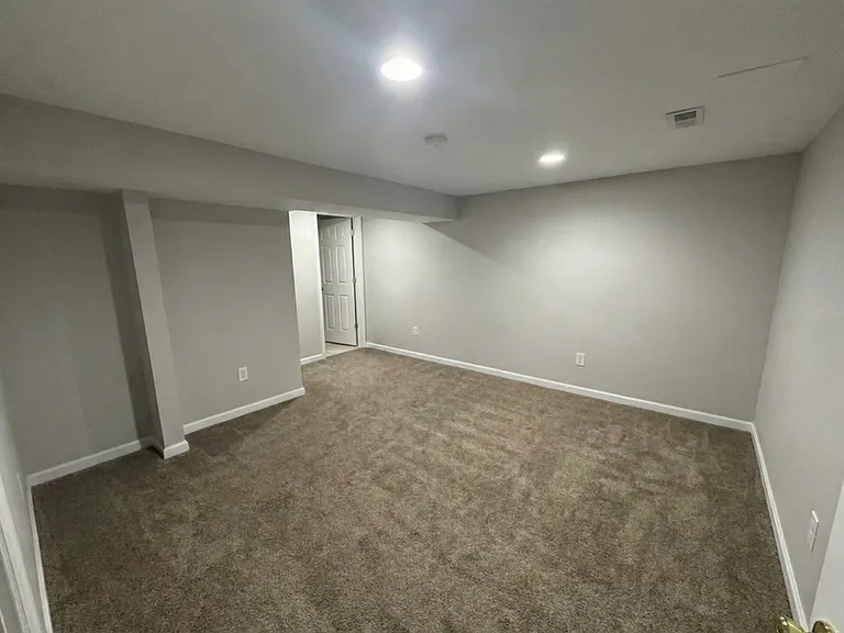 7741 Edgewood Ave — Photo 15