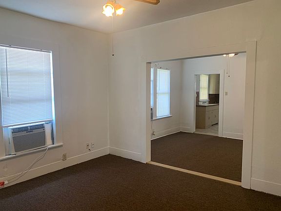 3rd image of 4215 Garden St