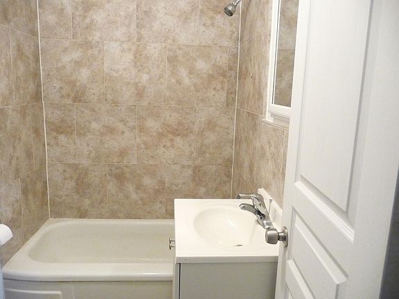 4th image of 3555 S 700 E APT 2