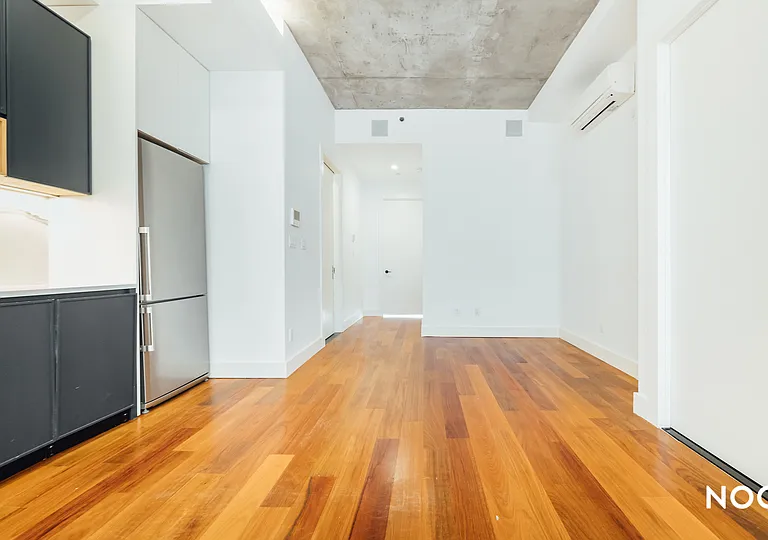 215 Freeman St #4B — Photo 3