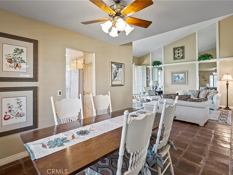 17 Toledo Dr — Photo 6