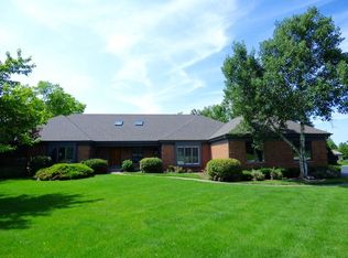 678 Skye Ln, Inverness, IL 60010