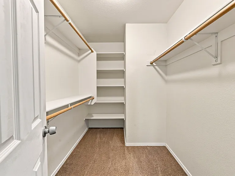 5644 Mountain Garland Dr — Photo 19