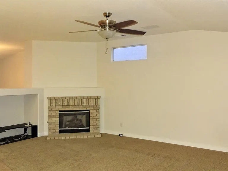2604 E Christopher Dr — Photo 4